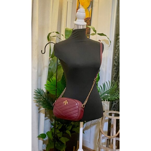 AUTHENTIC TORY BURCH MAROON KIRA QUILTED CAMERA BAG - Picture 9 of 9